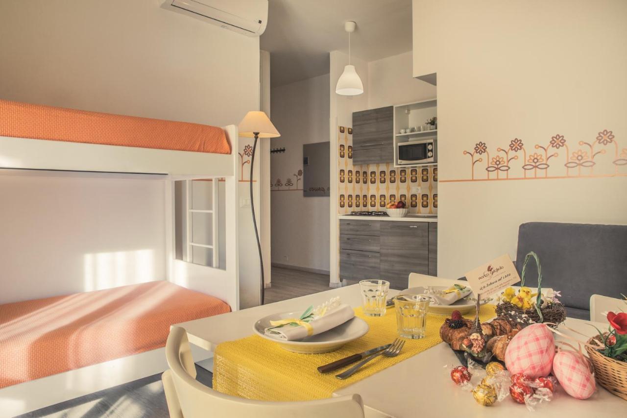 Residence Holidays ปิเอตราลิกูเร ภายนอก รูปภาพ