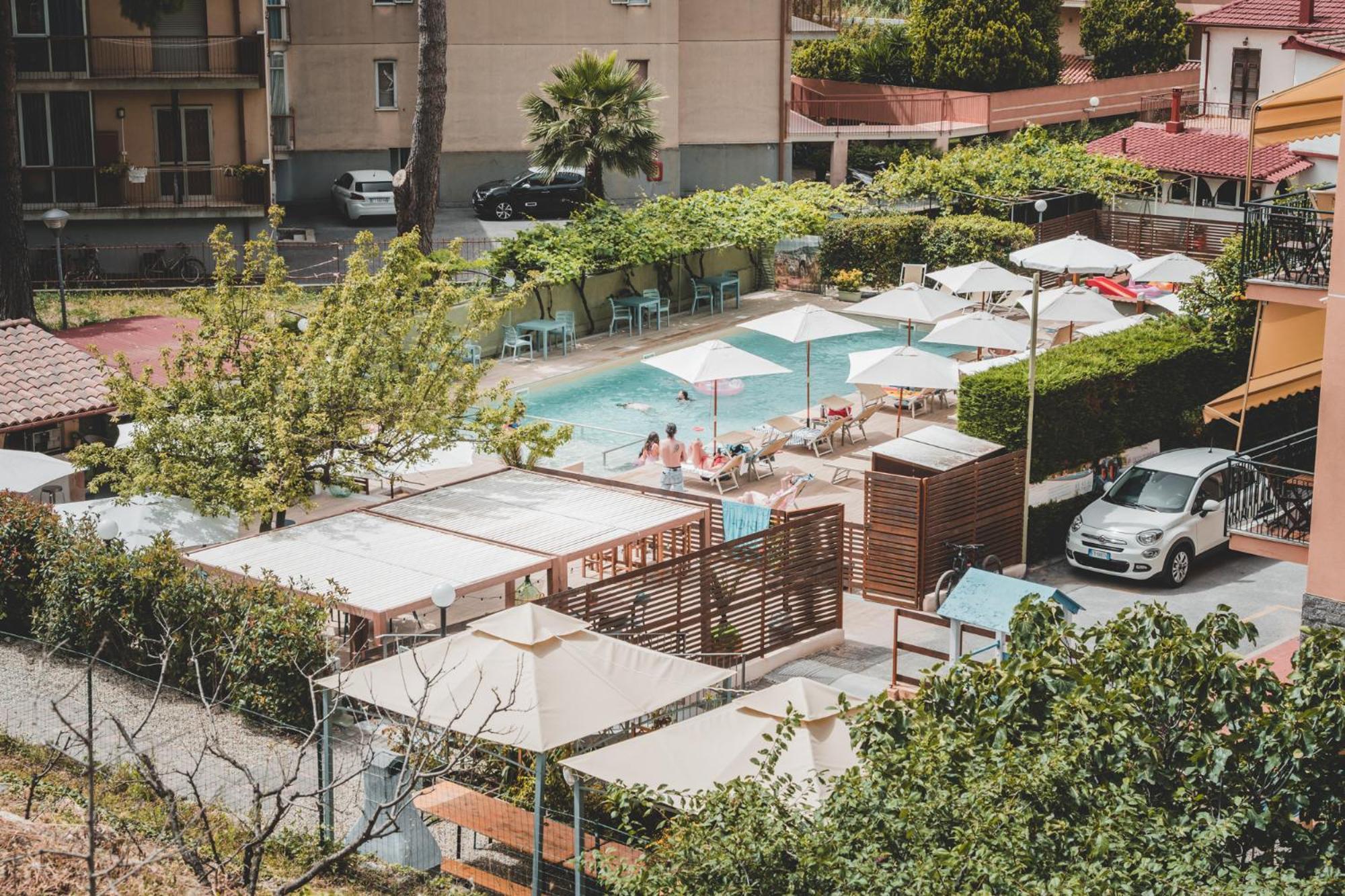 Residence Holidays ปิเอตราลิกูเร ภายนอก รูปภาพ